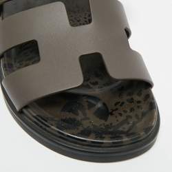 Pre Owned صندل هيرمس سويبري سويدي أزرق كحلي مقاس 38.5