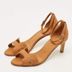 مملوكة مسبقًا Hermes Premiere Size 36.5 Tan Leather Ankle Strap Sandals