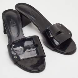 Pre Owned صندل سلايد هيرمس جلد لامع أسود مقاس 39.5