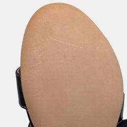 مملوكة مسبقًا صندل هيرمس أوازيس جلد أسود مقاس 36H