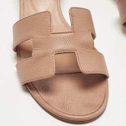 Pre Owned صندل هيرميس أويزيس جلد أرجواني مقاس 41