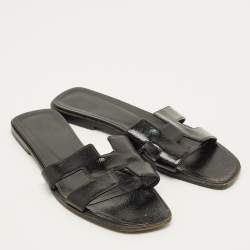 مملوكة مسبقًا Hermes Oran Size 40.5 Black Saffiano Leather Flat Slide