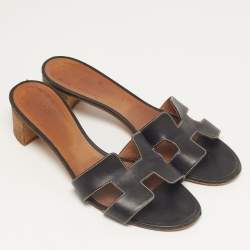 Pre Owned صندل هيرمس أواسيس جلد أسود مقاس 41