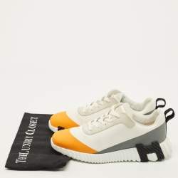 مملوكة مسبقًا حذاء رياضي هيرمس جلد وسويدي أبيض/رما دي مقاس 37.5