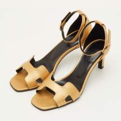 Pre Owned صندل بكعب ستراب هيرمس برمير جلد ذهبي معدني مقاس 37