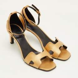 Pre Owned صندل بكعب ستراب هيرمس برمير جلد ذهبي معدني مقاس 37