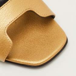 Pre Owned صندل بكعب ستراب هيرمس برمير جلد ذهبي معدني مقاس 37