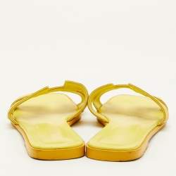 Pre Owned Hermes Oran Size 41 Yellow Ostrich Leather Flat Slide Sandals