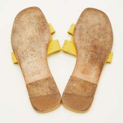 Pre Owned Hermes Oran Size 41 Yellow Ostrich Leather Flat Slide Sandals