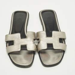Pre Owned Hermes Oran Size 39 Silver Leather Flat Slides 