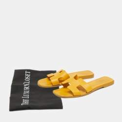 Pre Owned Hermès Oran Size 39 Yellow Suede Flat Slide