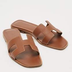 Pre Owned صندل سلايد هيرمس أوران جلد أسود مسطح مقاس 37