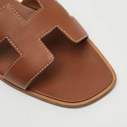 Pre Owned صندل سلايد هيرمس أوران جلد أسود مسطح مقاس 37