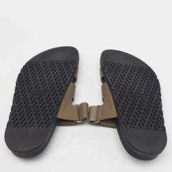 مملوكة مسبقًا Hermes Chypre Size 43 Grey Leather Flat Sandals