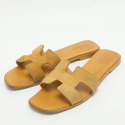 مملوكة مسبقًا صندل مسطح سويدي أصفر هيرمس أوران مقاس 39
