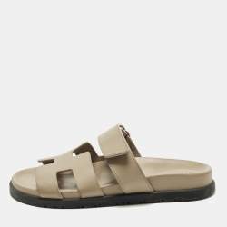 Pre Owned صندل فلات هيرميس شيبر جلد بيج مقاس 37