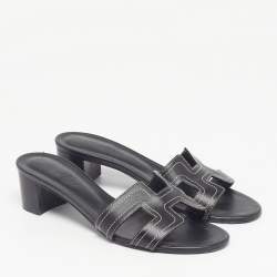 مملوكة مسبقًا صندل هيرمس أواسيس جلد أسود مرصع كعب مربع سميك مقاس 40