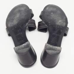 مملوكة مسبقًا صندل هيرمس أواسيس جلد أسود مرصع كعب مربع سميك مقاس 40