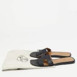 Pre Owned صندل سلايد هيرمس أوران فلات جلد سحلية أزرق كحلي مقاس 39.5