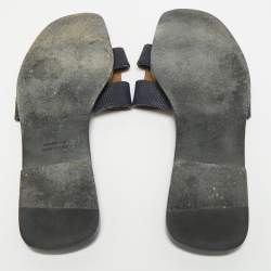 Pre Owned صندل سلايد هيرمس أوران فلات جلد سحلية أزرق كحلي مقاس 39.5