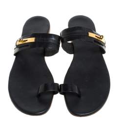 مملوكة مسبقًا Hermes Black Leather Turn-Lock Embellished Ring Toe Flats Size 41