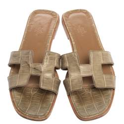 Hermes Grey Croc Leather Oran Sandals Size 39