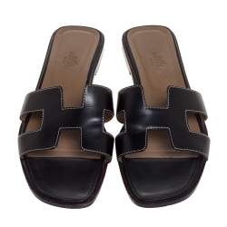 Pre Owned Hermes Black Leather Oran Flat Sandals Size 38.5