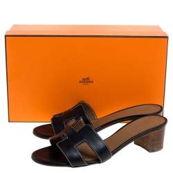 Pre Owned Hermès Black Leather Oran Sandals Size 35.5