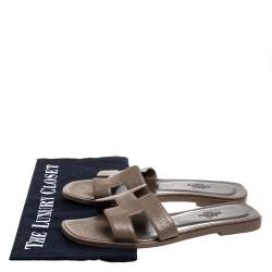 Pre Owned Hermes Brown Leather Oran Slide Flats Size 35.5