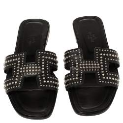 مملوكة مسبقًا حذاء هيرمس فلات أوران مرصع جلد أسود مقاس 388