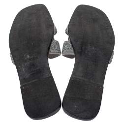 مملوكة مسبقًا Hermes Grey/Silver Glitter Leather Oran Flat Slides Size 40