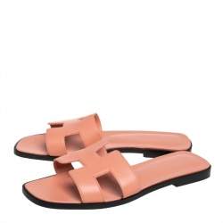 Pre Owned Hermès Beige Leather Oran Flat Slides Size 37.5