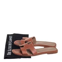 Pre Owned Hermes Brown Leather Oran Slip On Flat Sandals Size 38