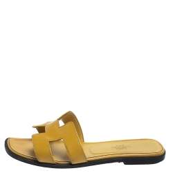 Pre Owned Hermés Yellow Patent Leather Oran Flat Sandals Size 36