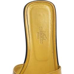 Pre Owned Hermés Yellow Patent Leather Oran Flat Sandals Size 36