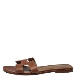 مملوكة مسبقًا Hermes Brown Leather Oran Flat Slides Size 40