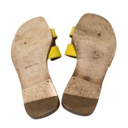 Pre Owned Hermes Yellow Patent Leather Oran Sandals Size 36