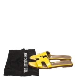 Pre Owned Hermes Yellow Patent Leather Oran Sandals Size 36