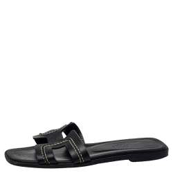 Pre Owned Hermes Black Leather Oran Stitched Flat Slide Size 35.5