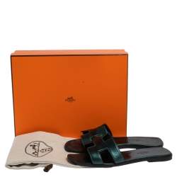 Pre Owned Hermes Metallic Dark Teal Leather Oran Sandals Size 37.5