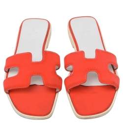 Pre Owned Hermes Orange/White Fabric Oran Flat Sandals Size 39.5