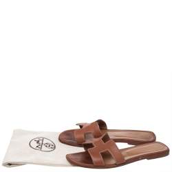 Pre Owned Hermes Brown Leather Oran Flat Slides Size 40