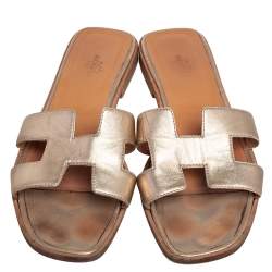 Pre Owned Hermès Gold Leather Oran Flat Sandals Size 39.5