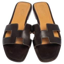 Pre Owned Hermès Chocolate Brown Leather Oran Flat Slides Size 39