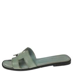 Pre Owned Hermes Blue Patent Leather Oran Flats Size 38