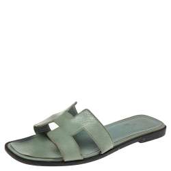 Pre Owned Hermes Blue Patent Leather Oran Flats Size 38