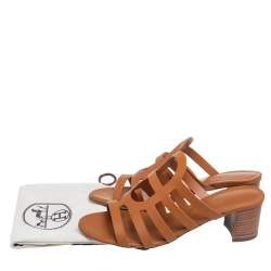 Pre Owned Hermes Brown Leather Block Heel Mule Sandals Size 39