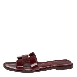 Pre Owned Hermes Burgundy Patent Leather Oran Sandals Size 38.5