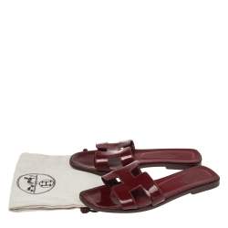 Pre Owned Hermes Burgundy Patent Leather Oran Sandals Size 38.5