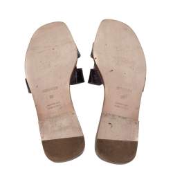 Pre Owned Hermes Purple Croc Patent Leather Embossed Oran Flat Sandals 39